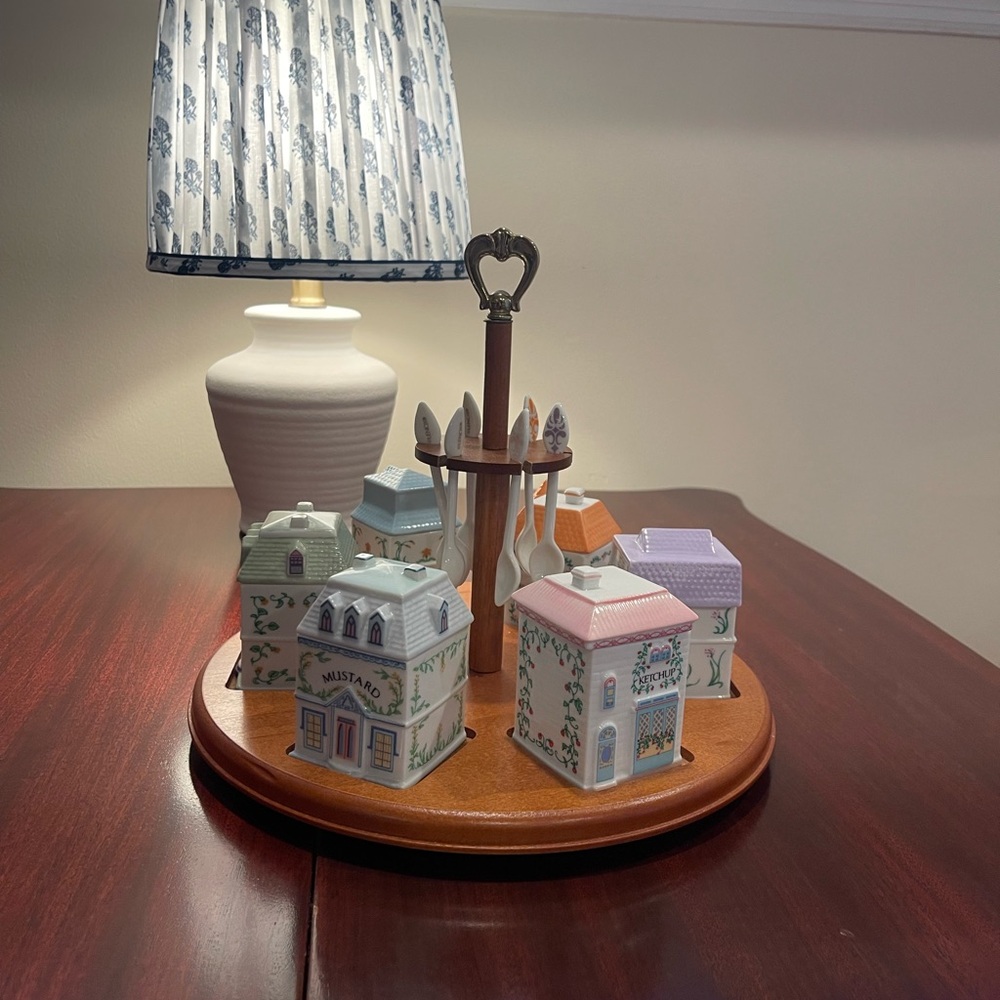 Lenox Condiment Village 6 Piece Set with Spoons and Tray Caddy